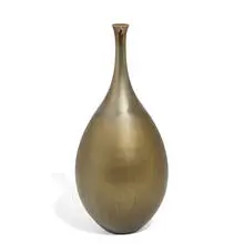 Hideaki Miyamura, tall porcelain vase
