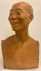 Jean Mich, Busto De Chih - Fan, escultura de terracota titulada: Chih - Fan, Han Yang - Chine; y