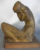 Figura De Mujer by Ermando Bucci, escultura de cerámica inicialada EB, offered Oct 2025