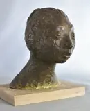 Jose Alonso, Cabeza Femenina Con Rodete, escultura de bronce patinado