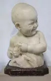 Hernán Cullen Ayerza, Beba Con Muñeca, escultura de mármol