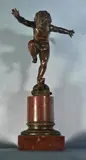 Otto Geyer, Niño Haciendo Equilibrio Sobre Una Tortuga, escultura de bronce con pátina marrón