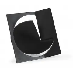 Untitled by Franz Weissmann, Escultura em aço pintado, offered Nov 2025