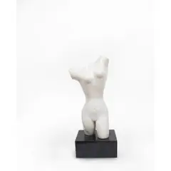 Torso feminino by Bruno Giorgi, Escultura em mármore, offered Jul 2025