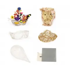Beatriz Milhazes, CONJUNTO DE MÁSCARAS PRODUZIDO PARA OS BAILES BENEFICENTES DO MAM, Técnica mista