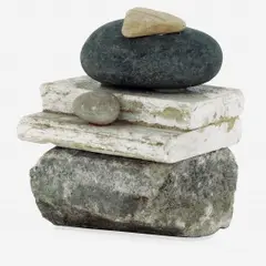 Tupy (Homenagem a vicente do Rego Monteiro) by Paulo Bruscky, Escultura em pedras e cerâmicas, offered May 2019