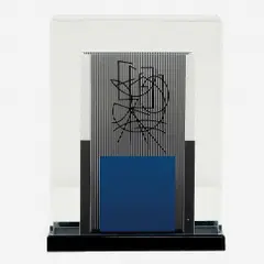 Jesús Rafael Soto, Untitled, Escultura em acrílico e papel cartão