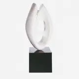 Labareda by Bruno Giorgi, Escultura em mármore branco de carrara, offered Apr 2004