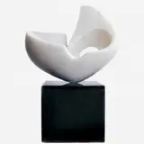 Caravela by Bruno Giorgi, Escultura em mármore branco de carrara, offered Sep 2003