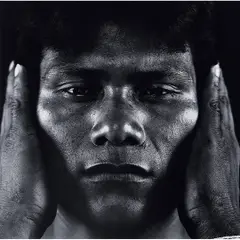 índio Xavante by Mário Cravo Neto, Fotografia, offered Jul 2002