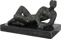 Mulher Deitada by Bruno Giorgi, 1980, escultura em bronze, offered Sep 2024