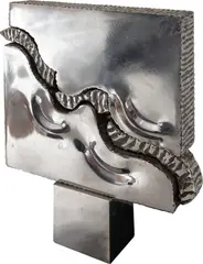 Sem Título by Nicolas Vlavianos, 1978, escultura em aço, offered Sep 2024