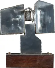 Sem Título by Nicolas Vlavianos, 1975, escultura em aço escovado em base de madeira, offered Jun 2023