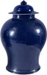 Untitled by Vaso Powder Blue, porcelana com policromia a ouro, offered Apr 2023