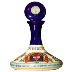 British Navy - Pussers Rum by Rum, Garrafa cerâmica decorada ( garrafa azul ) British Navy Pusser‘s Rum, offered Apr 2022