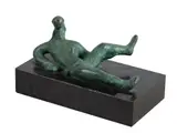 Sonia Ebling, Mulher Deitada, escultura em bronze