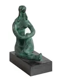 Sonia Ebling, Mulher Sentada, escultura em bronze