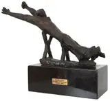 Estudo Monumento - Arezzo Itália by Bruno Giorgi, escultura em bronze, offered Jul 2021