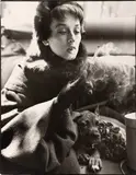 Richard Avedon, Dorian Leigh com casaco Dior, Avenue Montaigne, Paris