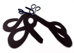 Colchete da série Armarinhos by Regina Silveira, 2002, lito off-set, offered Mar 2021