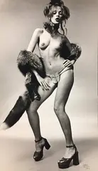 Nu Com Estolas by Antonio Guerreiro, 1972, fotografia, offered Oct 2020