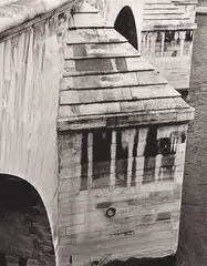 Paris by Tuca Reinés, Foto pb sobre papel, offered Oct 2020