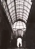 Herbert List, Rua Coberta com Teto de Vidro