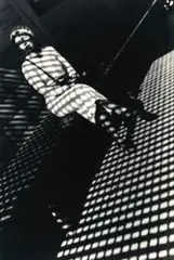 Alexander Rodchenko, Girl With Leica, 1934, Foto pb em gelatina e prata sobre papel