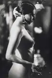 Roger-Viollet, Femme Nue de Profil, Foto pb sobre papel