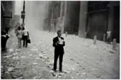 Larry Towell, Fotografia - World Trade Center Attack, 2001, Foto pb sobre papel