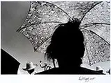 Ed Viggiani, Sombrinha com a Estátua de Antônio Conselheiro, 1996, Foto pb sobre papel