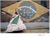 Ed Viggiani, Baiana Em Frente A Bandeira Do Brasil, Foto cor sobre papel