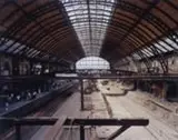 Doug Hall, Estação da Luz