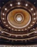 Doug Hall, Interior do Teatro Municipal