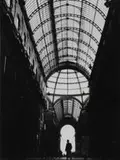 Rua Coberta com Teto de Vidro by Herbert List, Foto pb em gelatina e prata sobre papel, offered Sep 2020