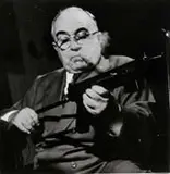 Jean Manzon, Getúlio Vargas com Arma, Foto pb sobre papel