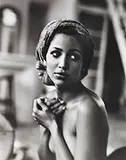 Retrato de Figura Feminina by J.R. Duran, Foto pb (vintage) sobre papel, offered Sep 2020