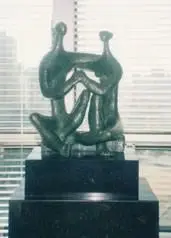 Casal by Sonia Ebling, Bronze com pátina verde, offered Sep 2020