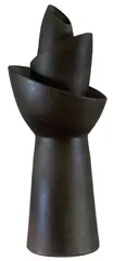 Bromélia by Kimi Nii, 2013, escultura em cerâmica, offered Mar 2020