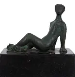 Mulher Deitada by Bruno Giorgi, escultura em bronze, offered Aug 2018