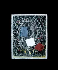 Arthur Luiz Piza, T 404, 2011, arame galvanizado, zinco, acrílica e madeira