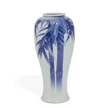Makuzu Kōzan, porcelain blue and white baluster form vase
