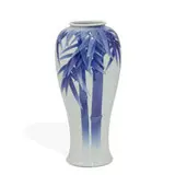 Makuzu Kōzan, porcelain blue and white baluster form vase