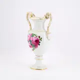 Große Vase mit Rosen by Meissen, Porzellan, farbig staffiert, gold dekoriert, sold May 2025