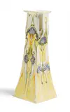 Rozenburg, Vase mit Kornblumen und Ähren, 1905, Eierschalenporzellan mit polychromem Dekor