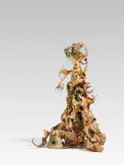 Bernard Schultze, Turm-Migof, 1963, Öl, Draht, Holz, Textilien, Plastikmasse