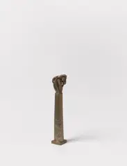 Friedrich Gräsel, Herzsäule 2, 1988, Blei, gelötet und mit Kalkmörtel gefüllt