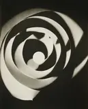 Man Ray, Rayograph 1923/78, 1923/78, Späterer Gelatinesilberabzug auf Agfa