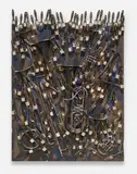 Arman, Tuba Mirum Sporgenza, 1991, Ansammlung von Acrylfarbe, Pinseln und zerschnittenen Blechblasinstrumenten auf Leinwand