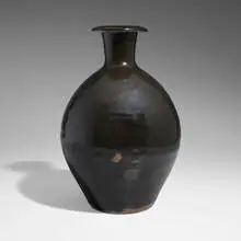 Bernard Leach, Vase, c. 1960, tenmoku-glazed stoneware